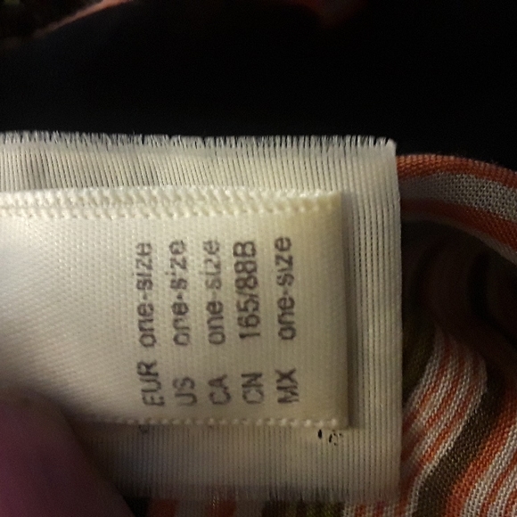 Chic Over throw - Picture 7 of 7